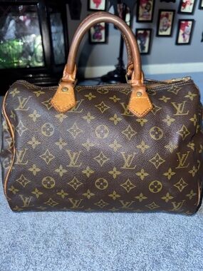 Authentic Louis Vuitton Brown Monogram Canvas Satchel Speedy Bag.